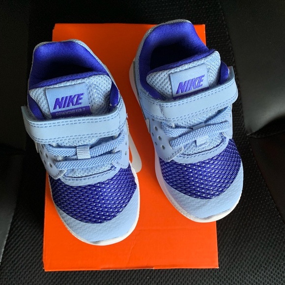 Nike toddler running sneakers - Picture 2 of 6